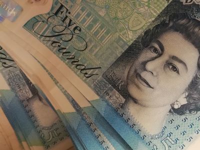 UK: Niektórzy mieszkańcy dostaną 150 funtów zasiłku ba pokrycie kosztów utrzymania
