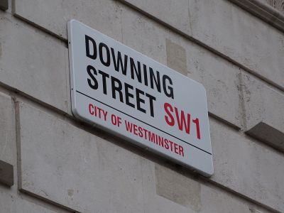 Boris Johnson podał się do dymisji