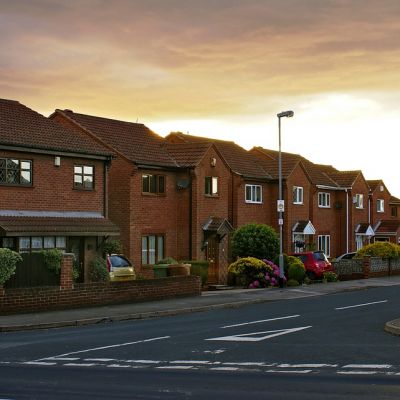Chcesz kupić dom w Anglii? Wielkie spadki cen nieruchomości!